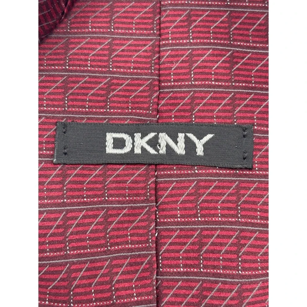 DKNY Men's 100% Silk Neck Tie Red Burgundy Gray Geometric Designer